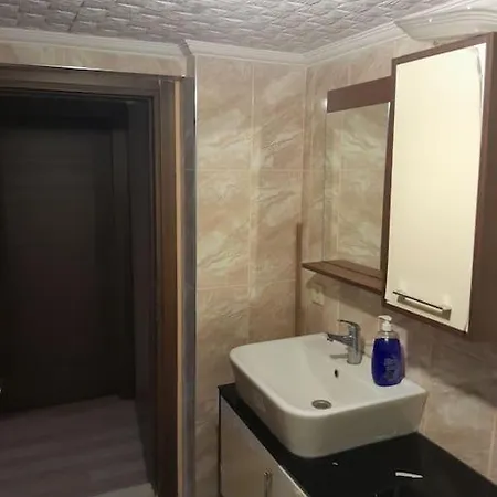 Alsancak Kibris Sehitleri Caddesi *
